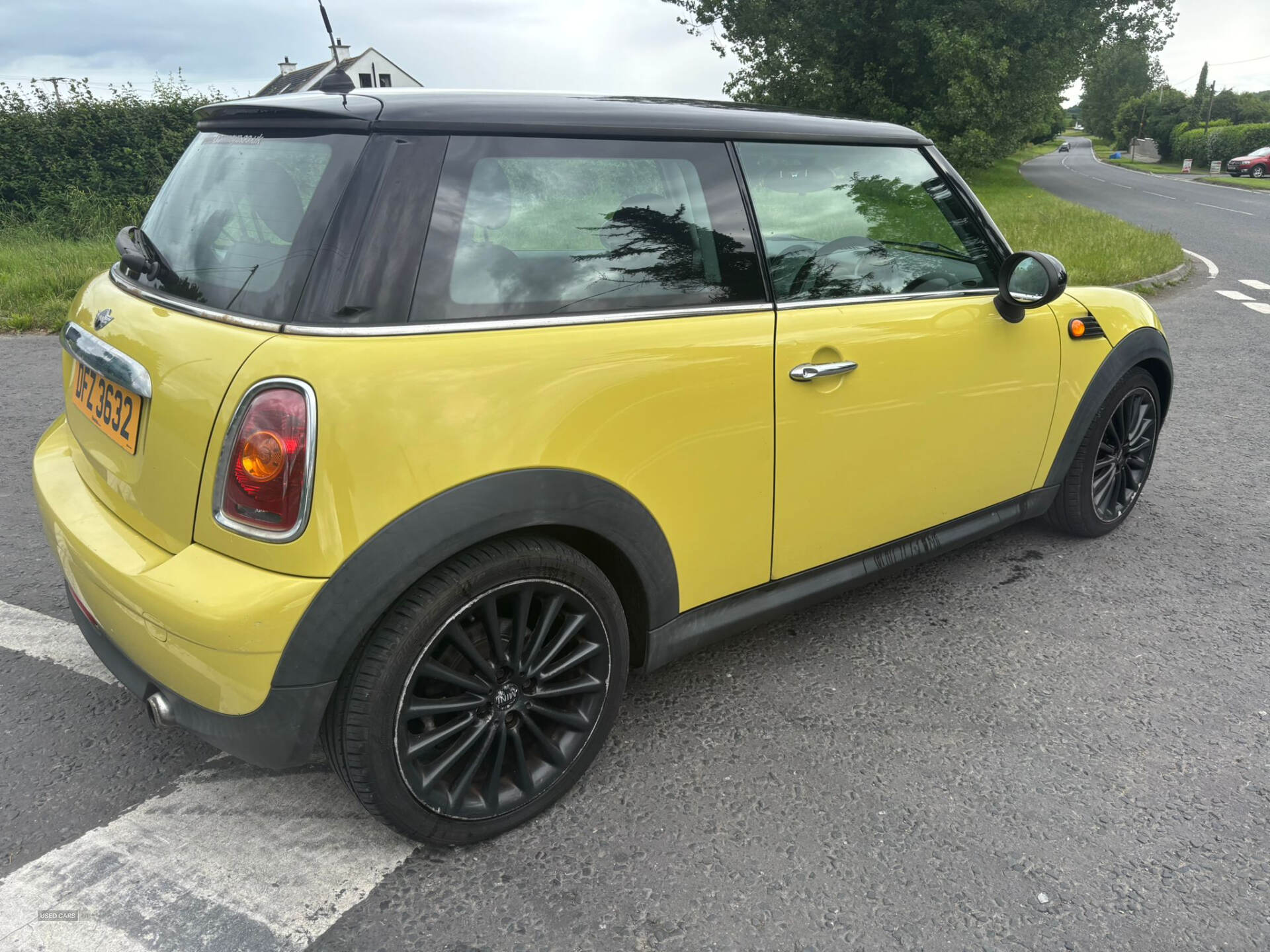 MINI Hatch in Down