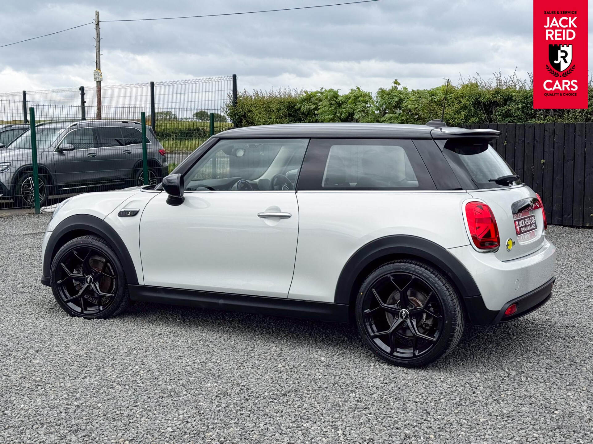 Oct 2021 MINI Hatch 135kW Cooper S Level 1 33kWh 3dr Auto