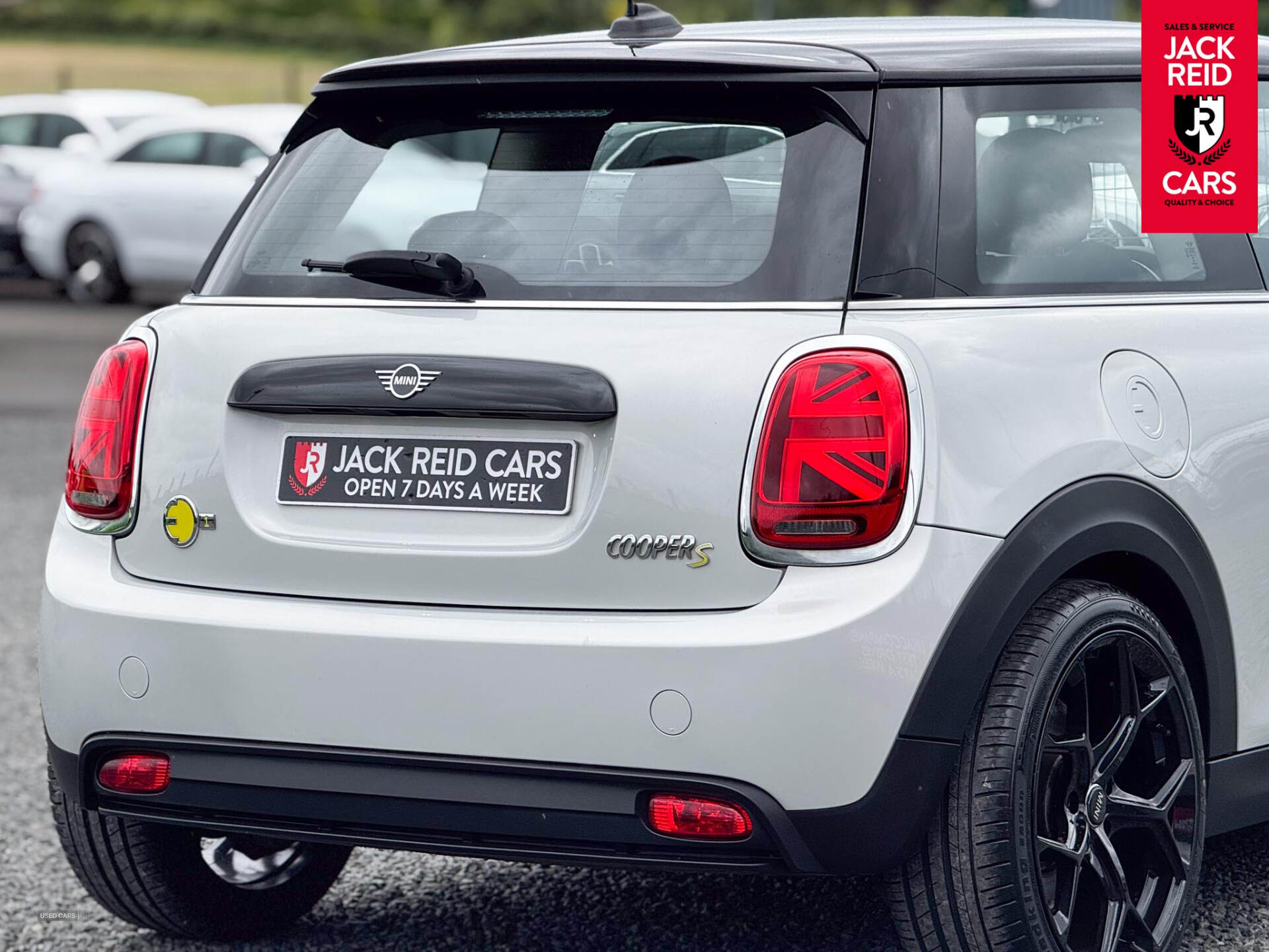 Oct 2021 MINI Hatch 135kW Cooper S Level 1 33kWh 3dr Auto