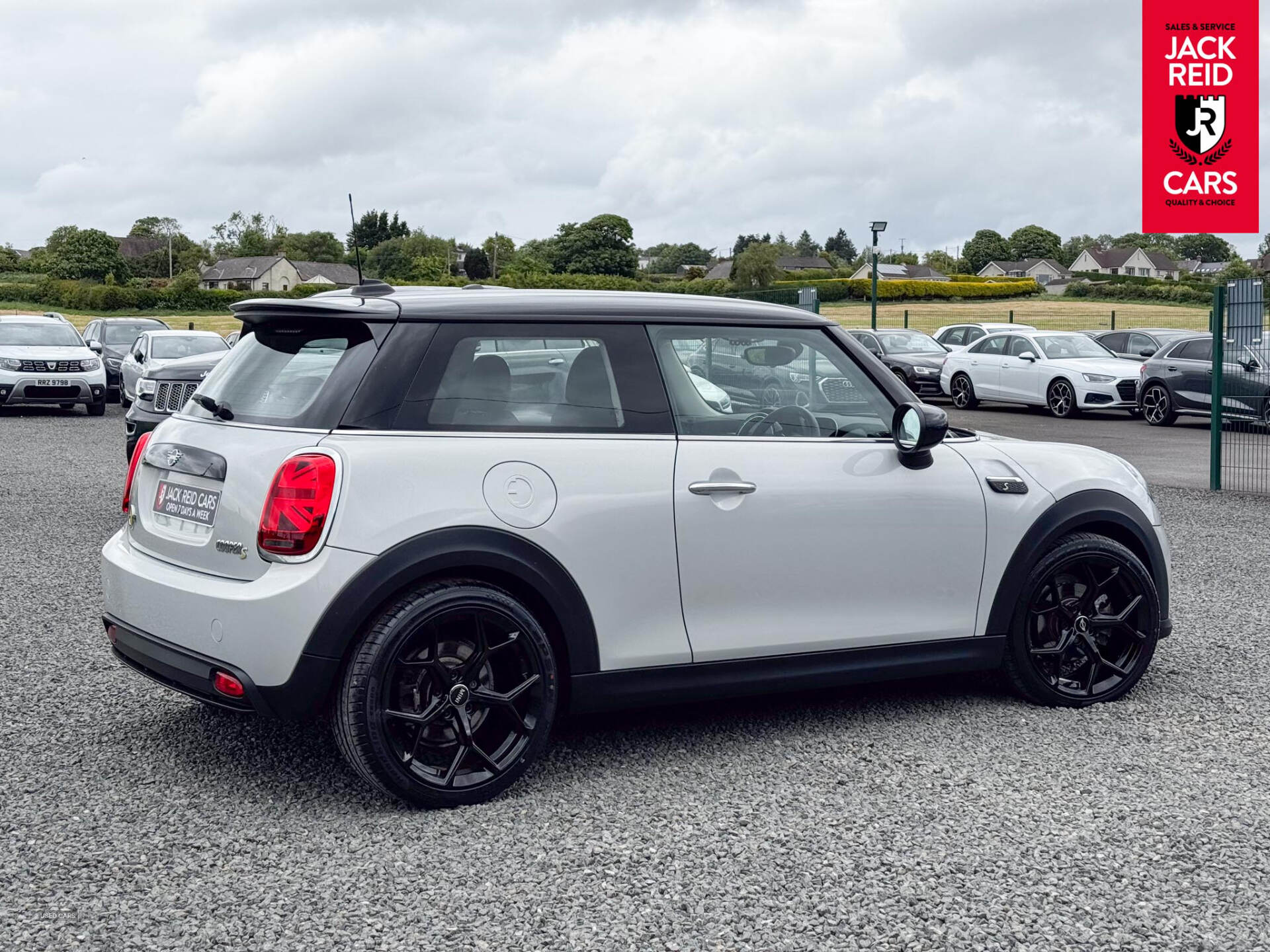 Oct 2021 MINI Hatch 135kW Cooper S Level 1 33kWh 3dr Auto