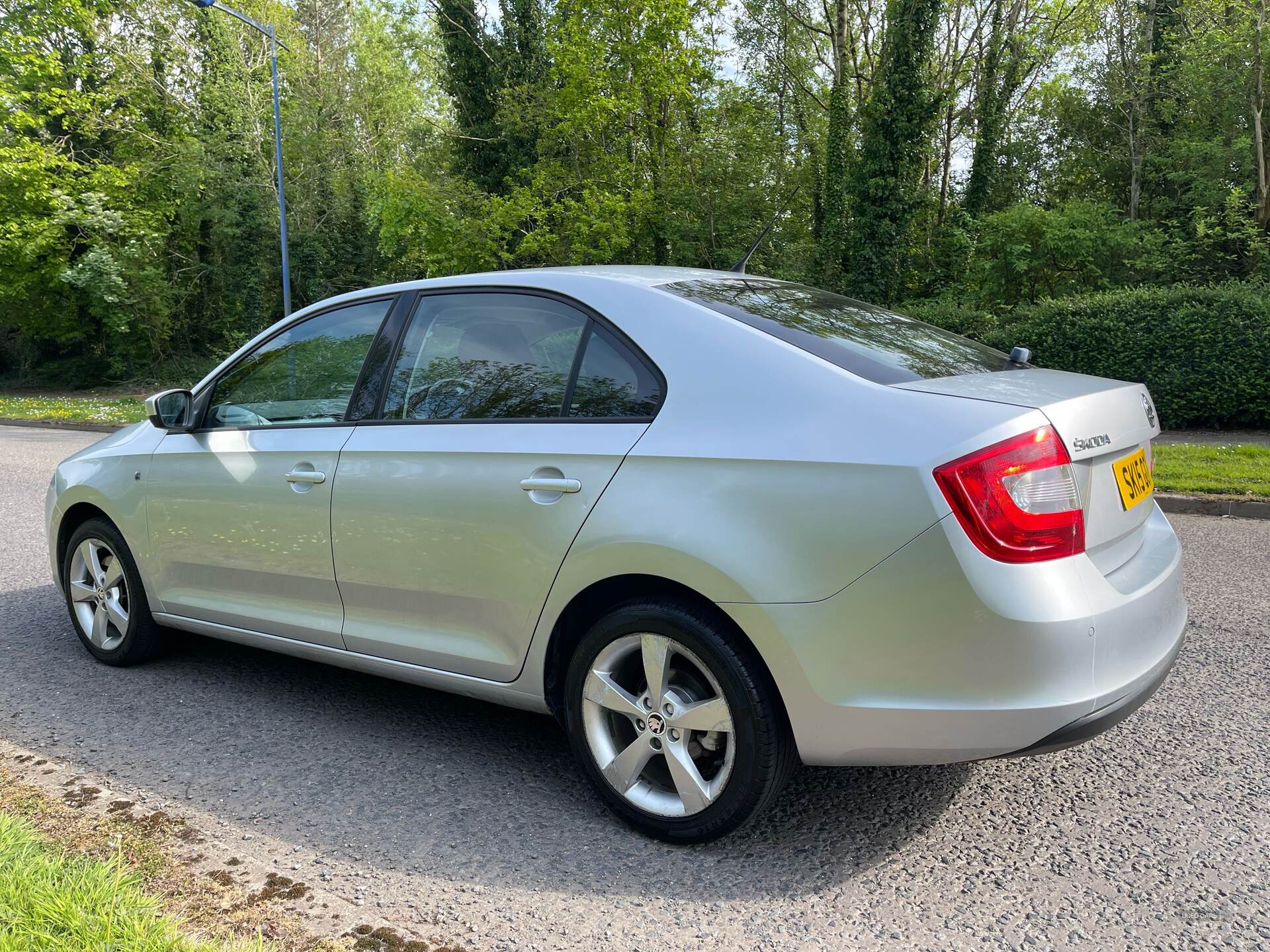 Mar 2015 Skoda Rapid 1.6 TDI CR 90 Elegance 5dr