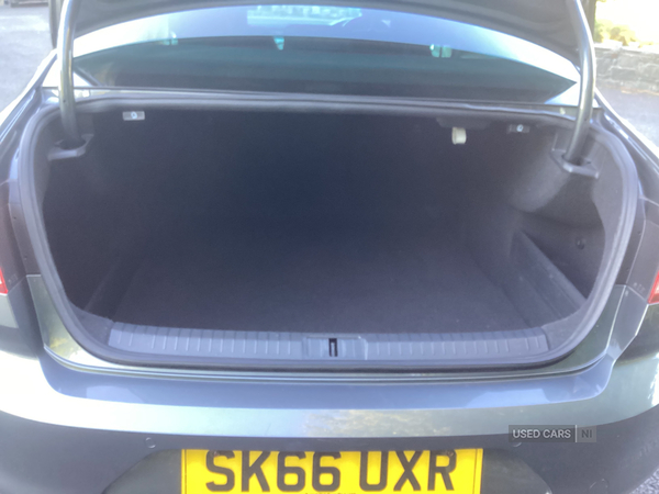Volkswagen Passat DIESEL SALOON in Down