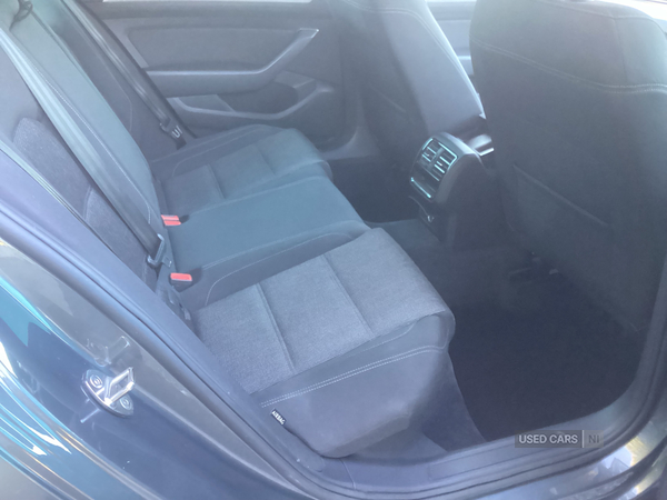 Volkswagen Passat DIESEL SALOON in Down