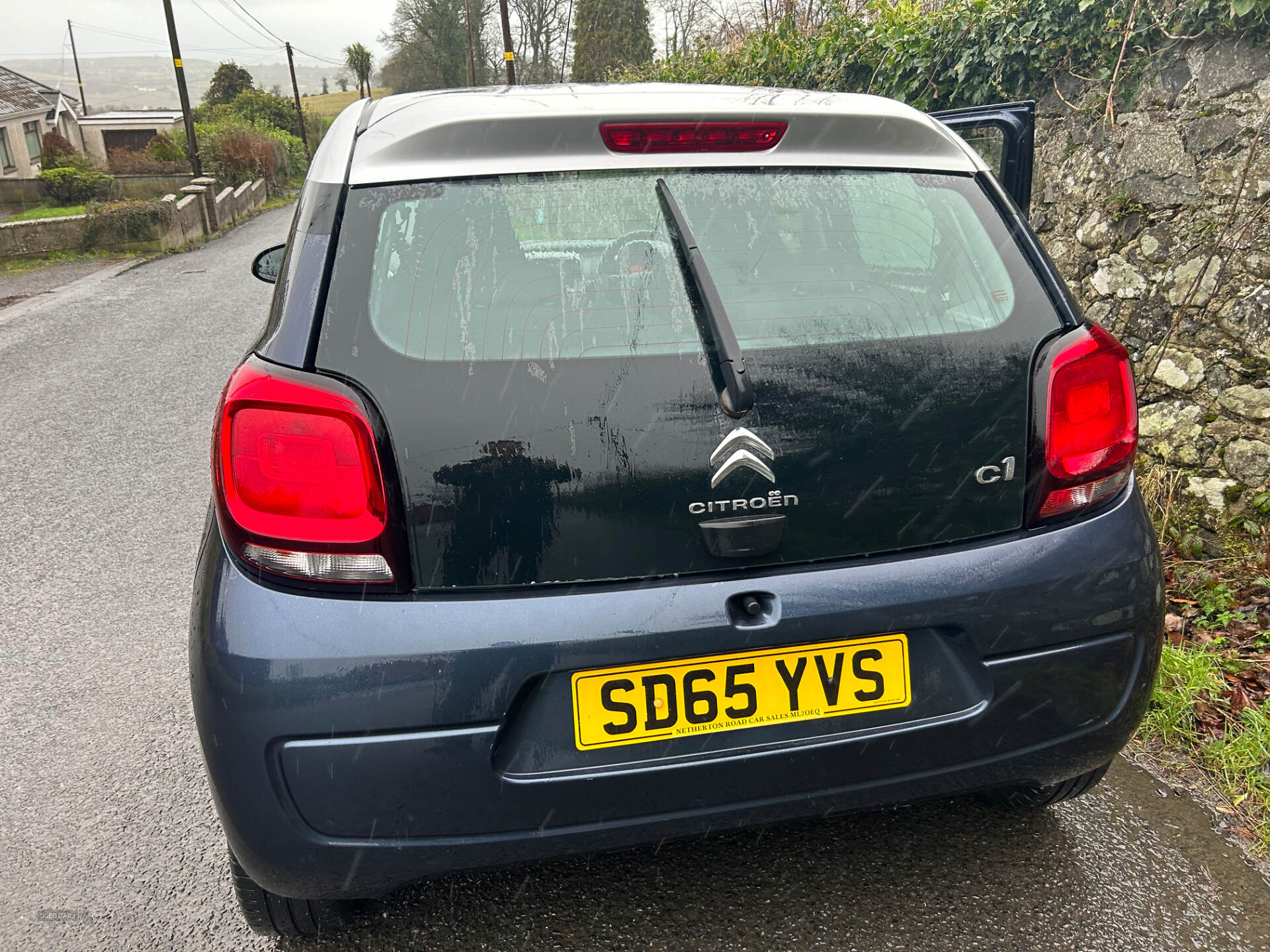 Jan 2016 Citroen C1 1.2 PureTech Feel 5dr