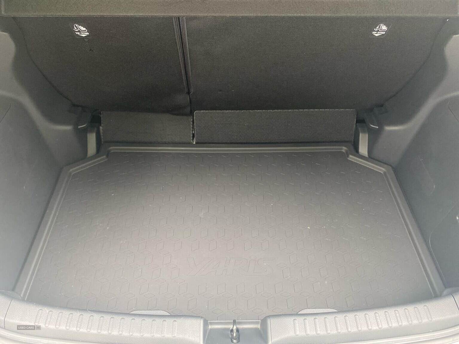 Nov 2021 Toyota Yaris 1.5 Hybrid Design 5Dr Cvt