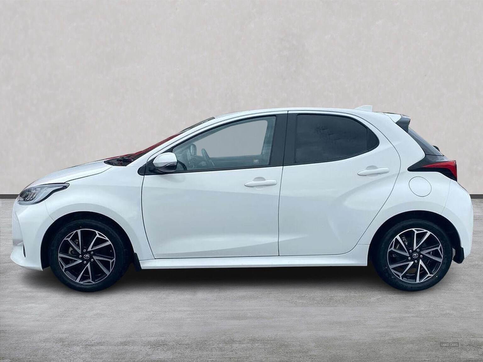 Nov 2021 Toyota Yaris 1.5 Hybrid Design 5Dr Cvt