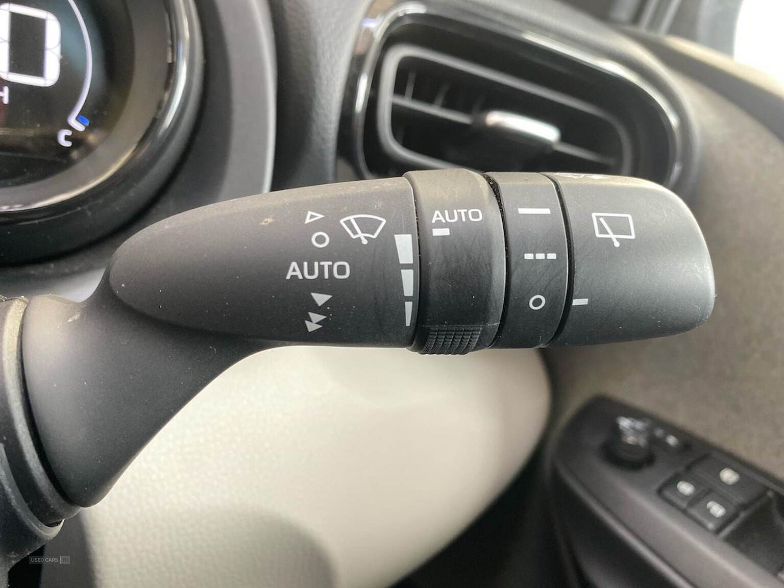 May 2022 Toyota Yaris 1.5 Hybrid Excel 5Dr Cvt