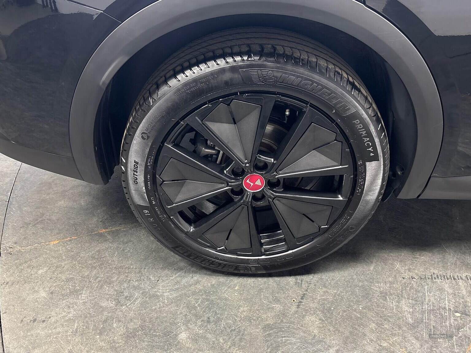 Feb 2024 DS DS7 1.5 Bluehdi Performance Line + 5Dr Eat8
