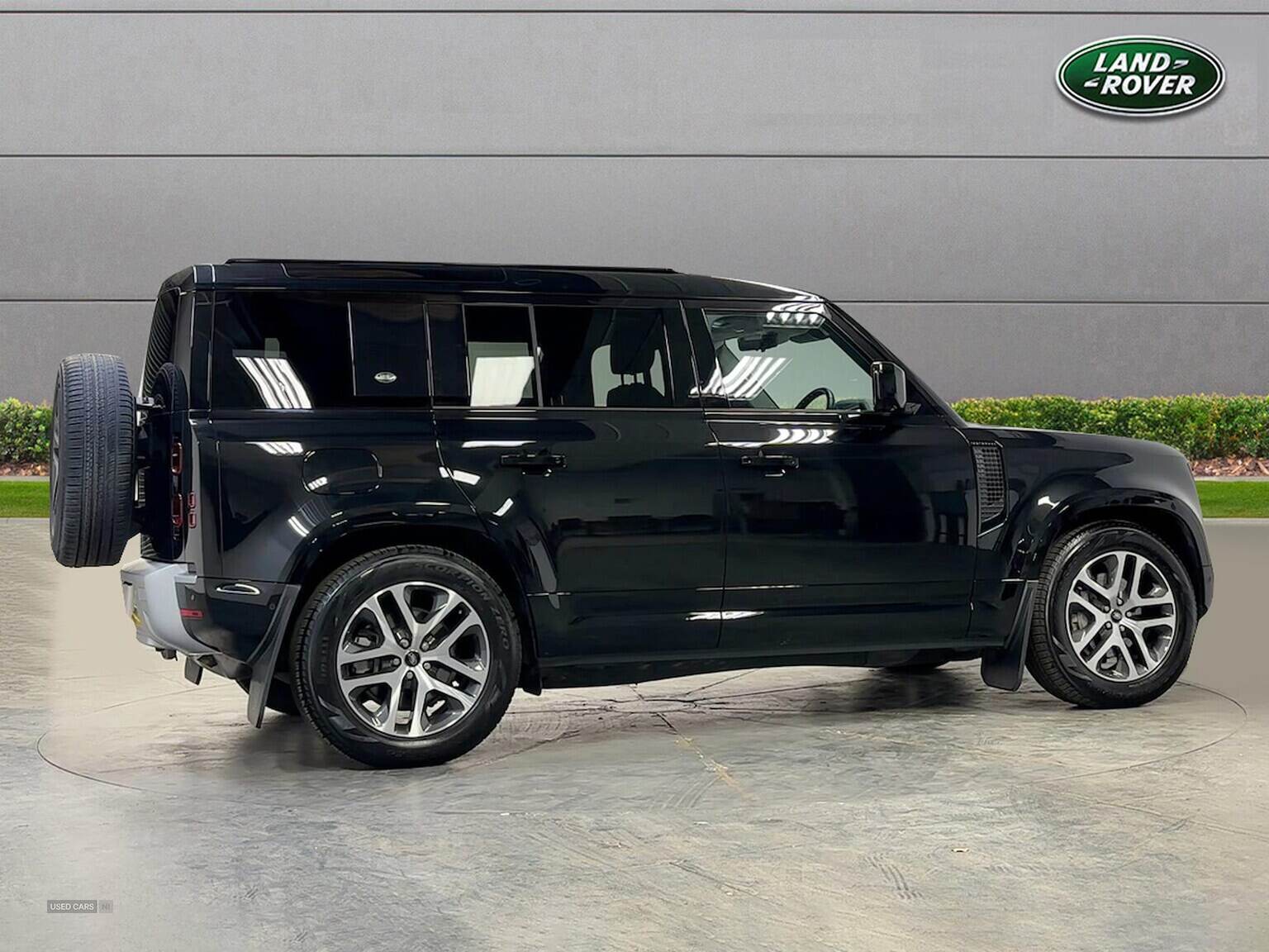 Apr 2024 Land Rover Defender 2.0 P400E Xs Edition 110 5Dr Auto