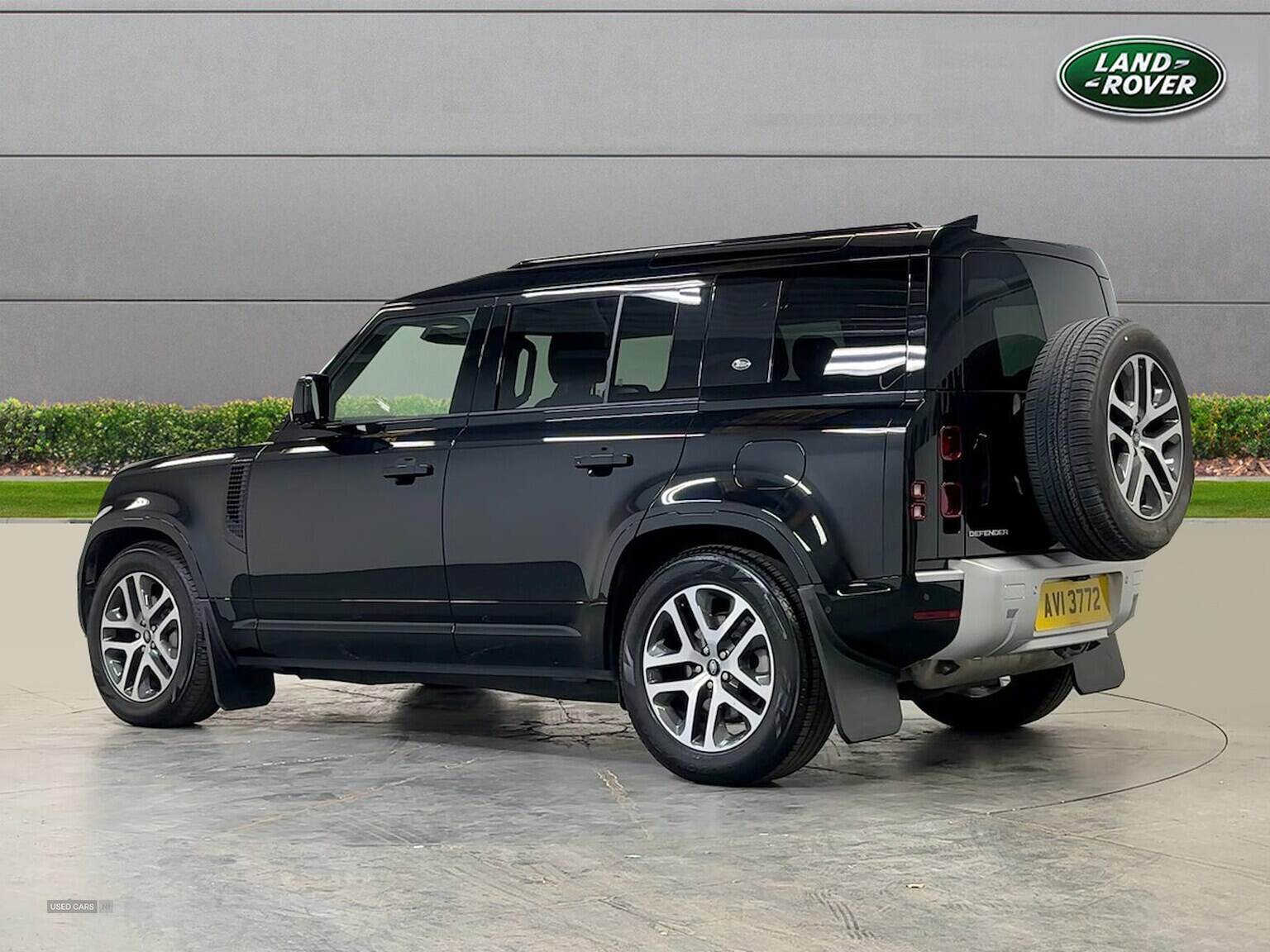 Apr 2024 Land Rover Defender 2.0 P400E Xs Edition 110 5Dr Auto