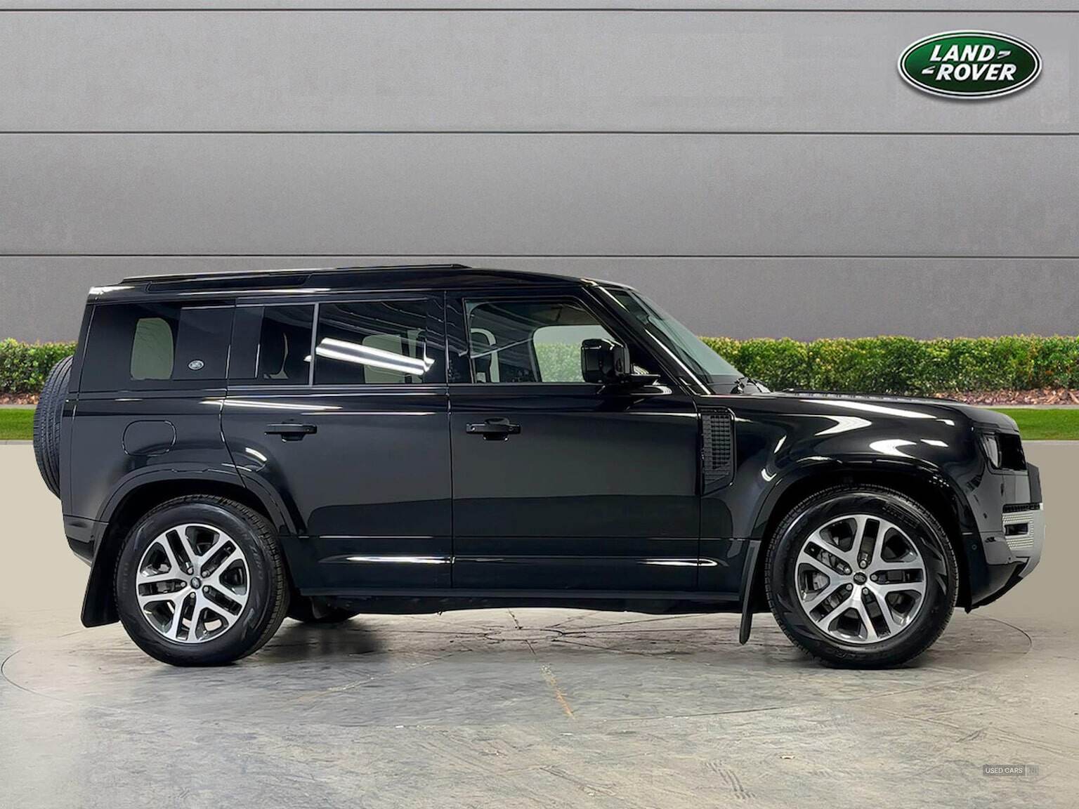 Apr 2024 Land Rover Defender 2.0 P400E Xs Edition 110 5Dr Auto