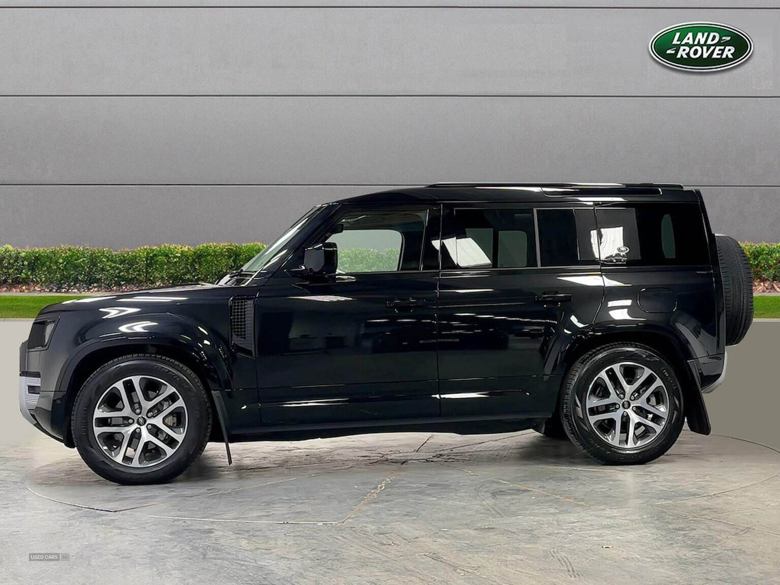 Apr 2024 Land Rover Defender 2.0 P400E Xs Edition 110 5Dr Auto