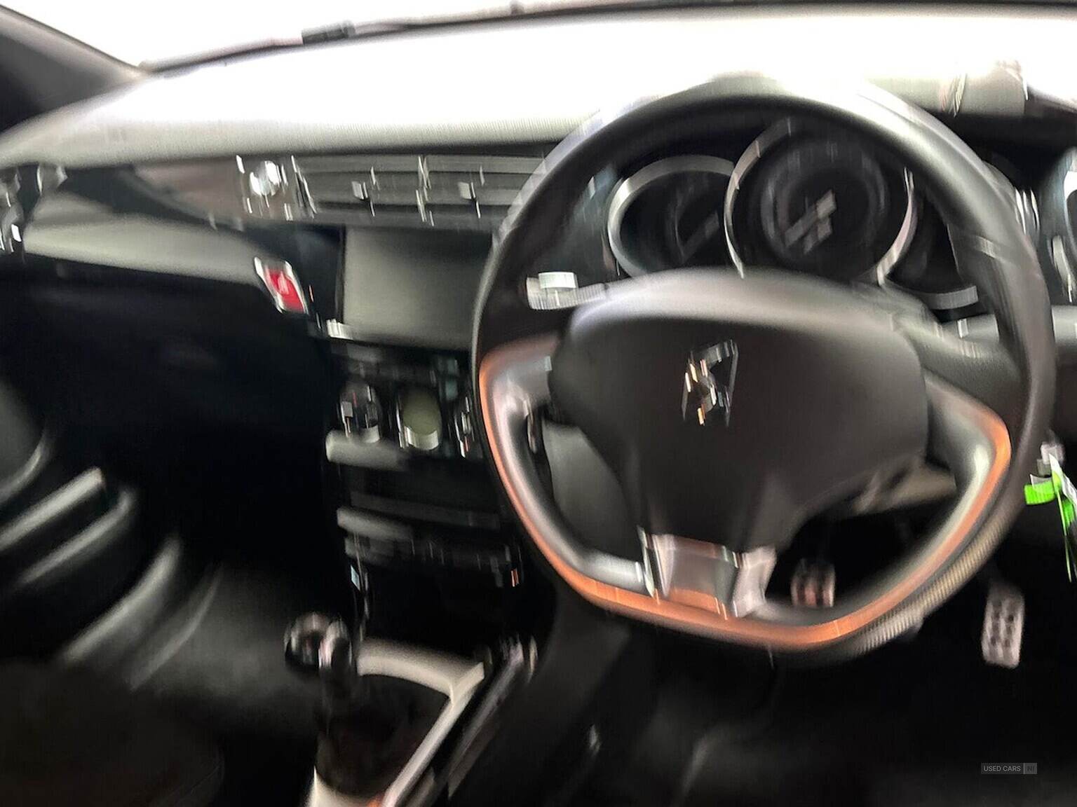 Nov 2017 DS DS3 1.2 Puretech 130 Performance Line 3Dr
