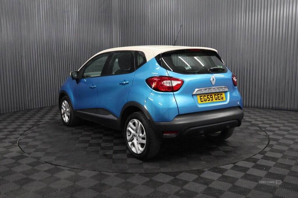 Apr 2016 Renault Captur 1.5 dCi 90 Dynamique Nav 5dr
