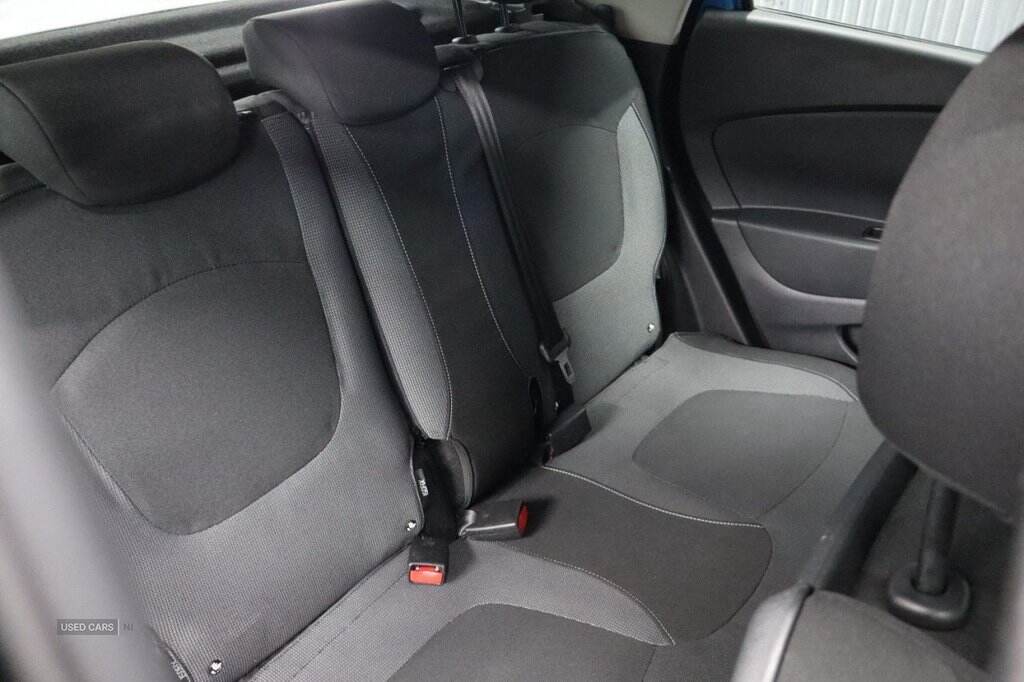 Apr 2016 Renault Captur 1.5 dCi 90 Dynamique Nav 5dr