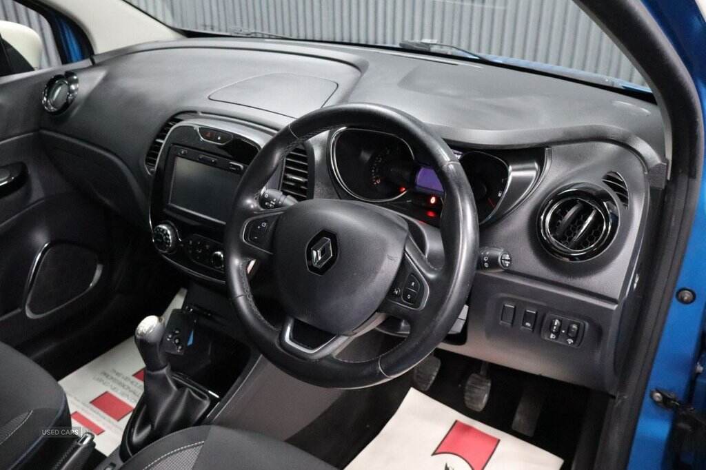 Apr 2016 Renault Captur 1.5 dCi 90 Dynamique Nav 5dr