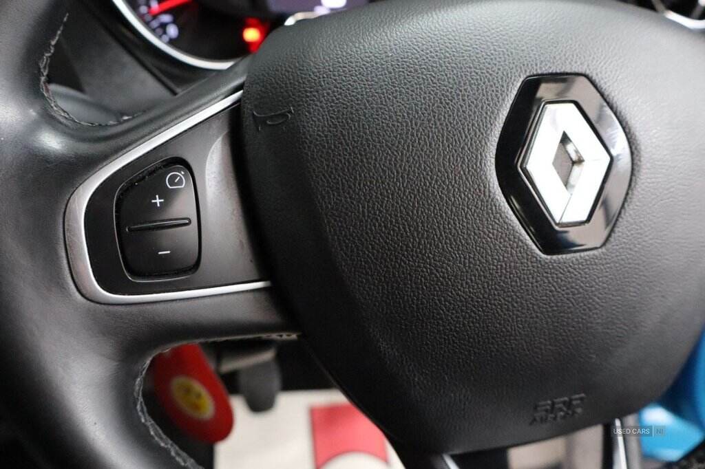 Apr 2016 Renault Captur 1.5 dCi 90 Dynamique Nav 5dr