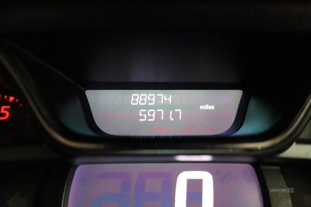 Apr 2016 Renault Captur 1.5 dCi 90 Dynamique Nav 5dr