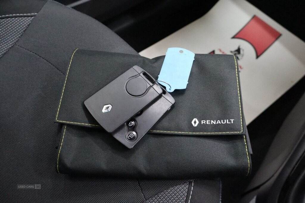 Apr 2016 Renault Captur 1.5 dCi 90 Dynamique Nav 5dr