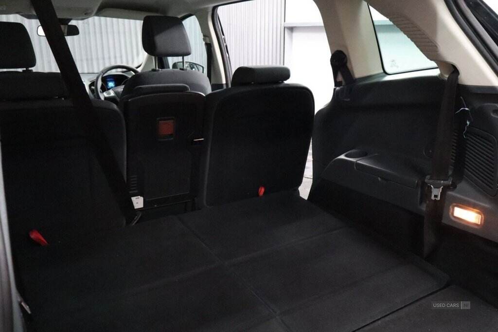 Jan 2015 Ford Grand C-MAX 1.6 TDCi Zetec 5dr