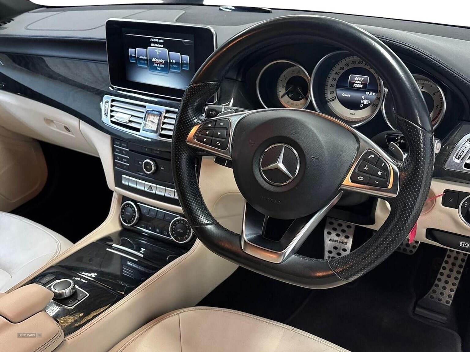 May 2015 Mercedes-Benz CLS 220 Bluetec Amg Line Premium 4Dr 7G-Tronic