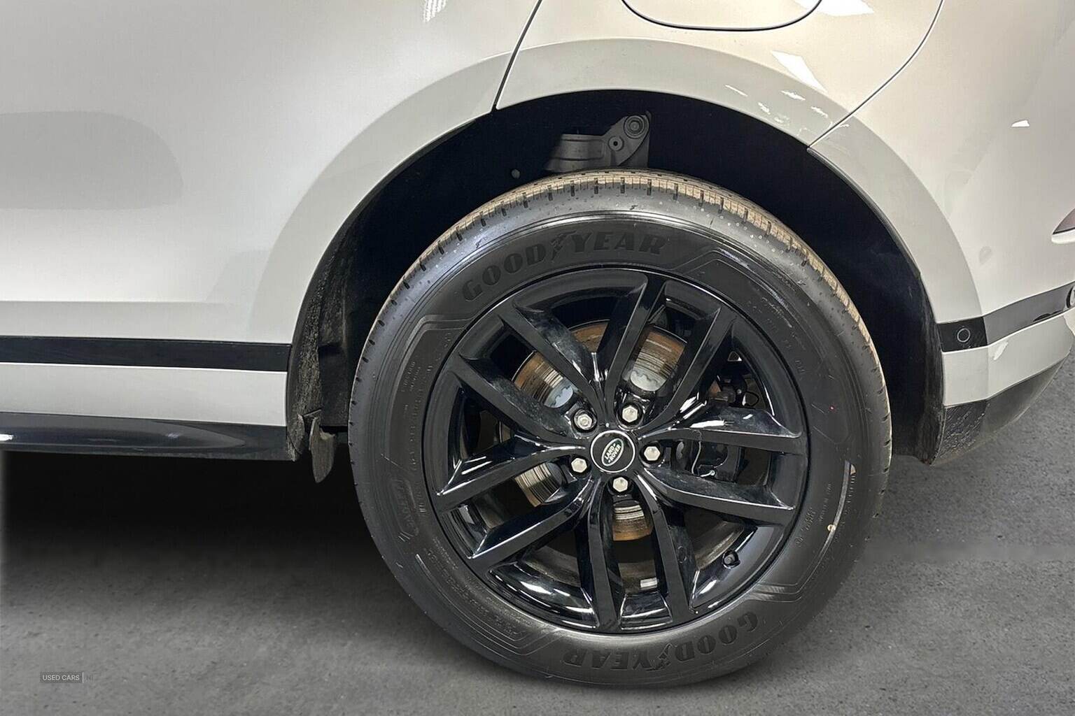 Jan 2025 Land Rover Range Rover Evoque 2.0 D200 Edition 5Dr Auto