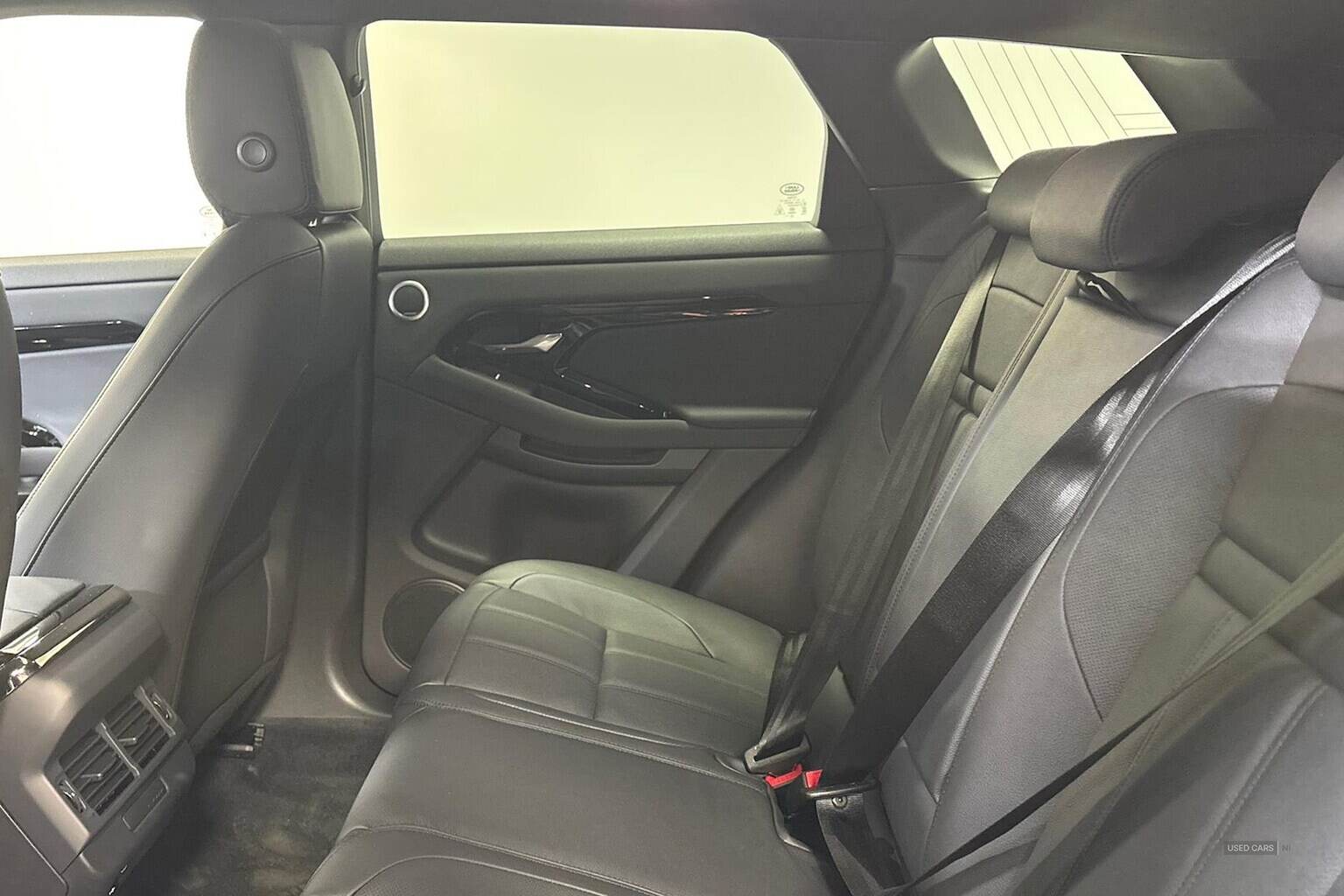 Jan 2025 Land Rover Range Rover Evoque 2.0 D200 Edition 5Dr Auto