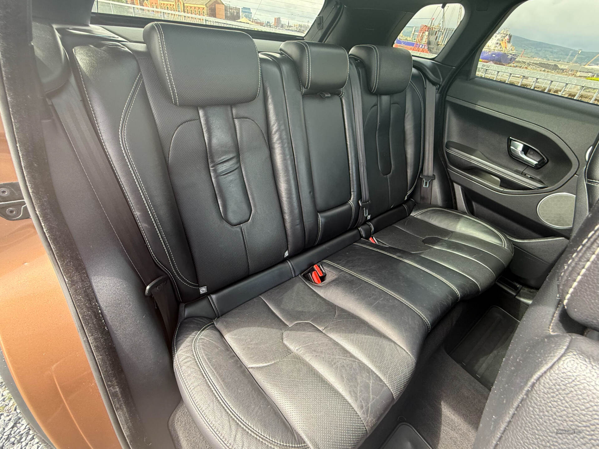 Apr 2014 Land Rover Range Rover Evoque 2.2 SD4 Dynamic 5dr Auto [9]