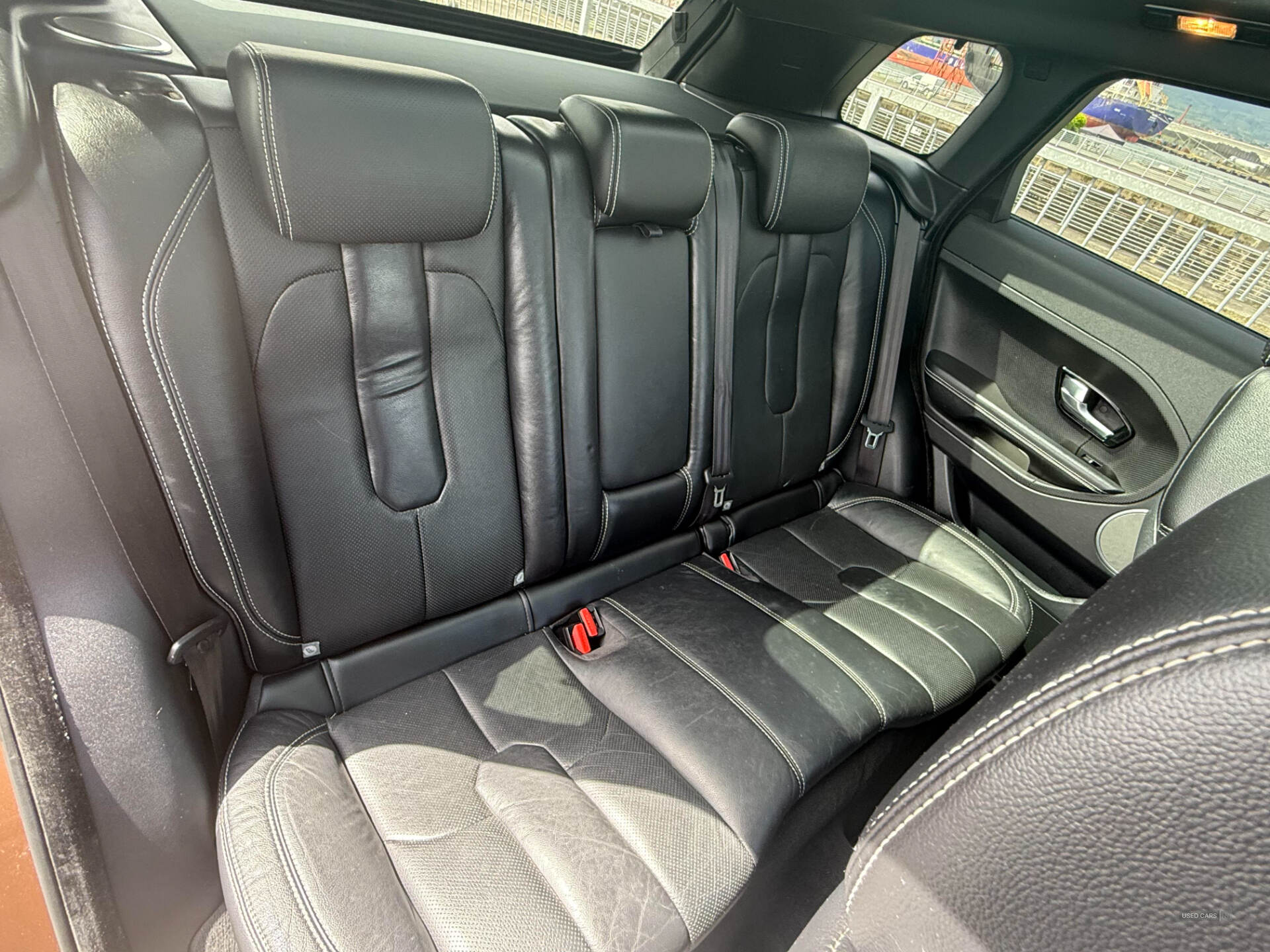 Apr 2014 Land Rover Range Rover Evoque 2.2 SD4 Dynamic 5dr Auto [9]