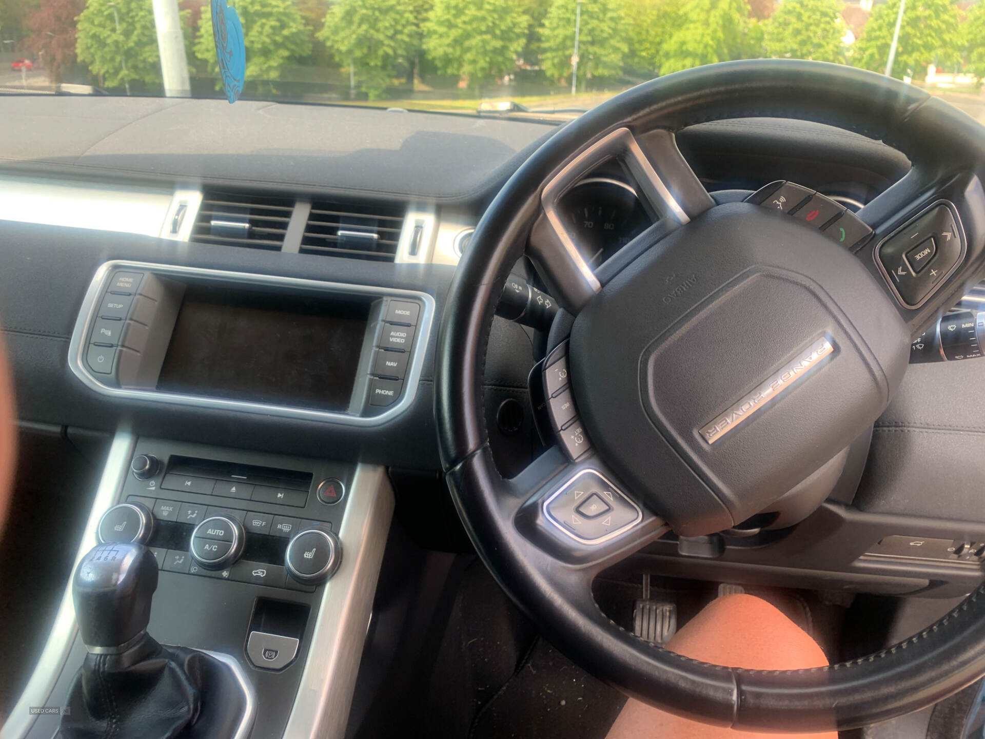 Nov 2013 Land Rover Range Rover Evoque 2.2 eD4 Pure 3dr [Tech Pack] 2WD