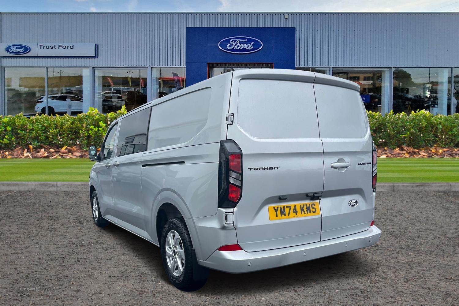 Nov 2024 Ford Transit Custom 2.0 EcoBlue 136ps H1 Double Cab Van Limited