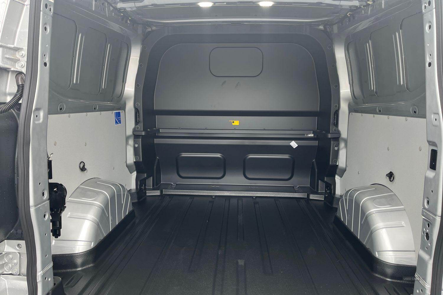 Nov 2024 Ford Transit Custom 2.0 EcoBlue 136ps H1 Double Cab Van Limited