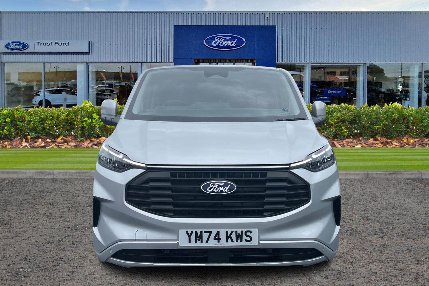 Nov 2024 Ford Transit Custom 2.0 EcoBlue 136ps H1 Double Cab Van Limited