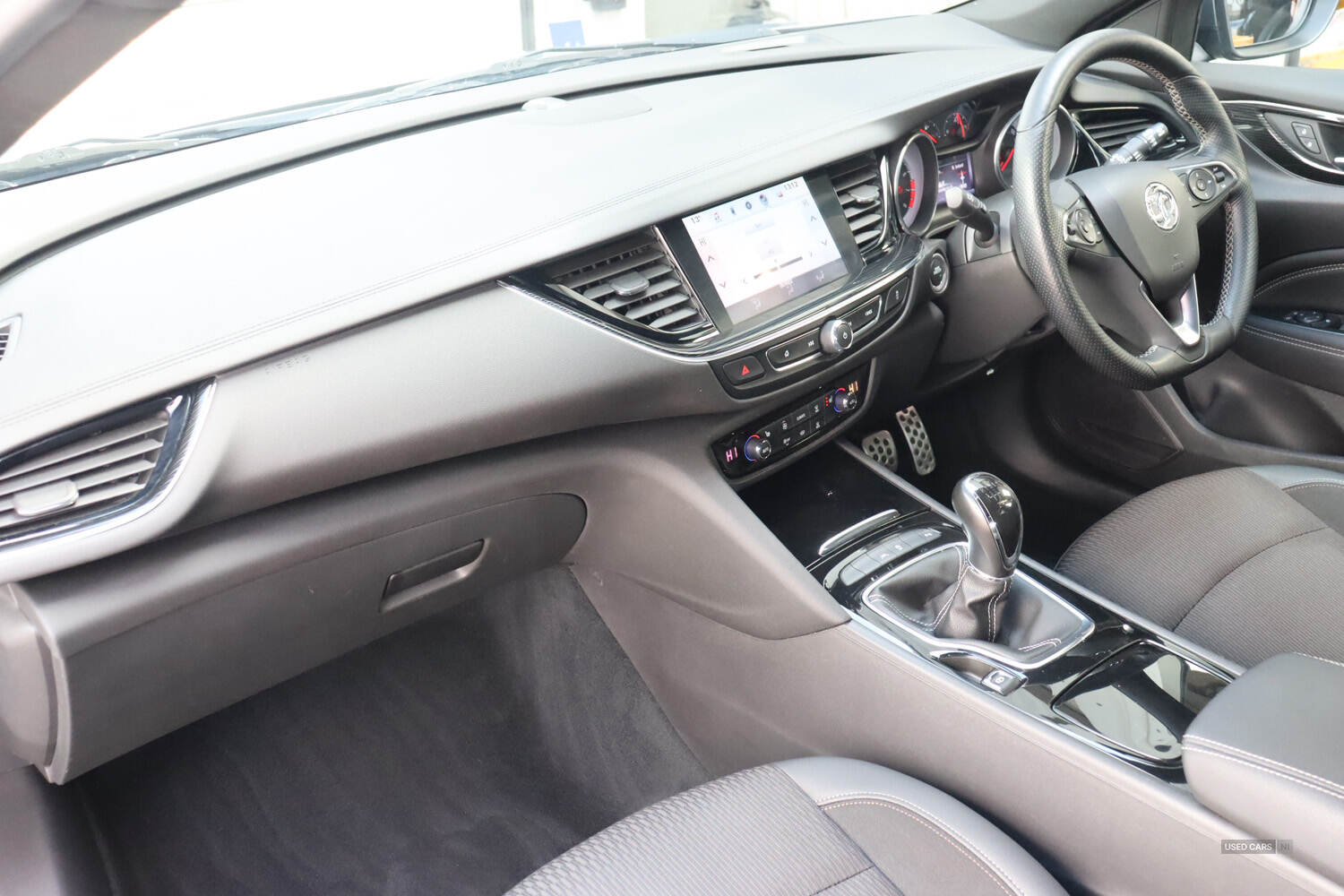 Nov 2017 Vauxhall Insignia 1.5T Tech Line Nav 5dr