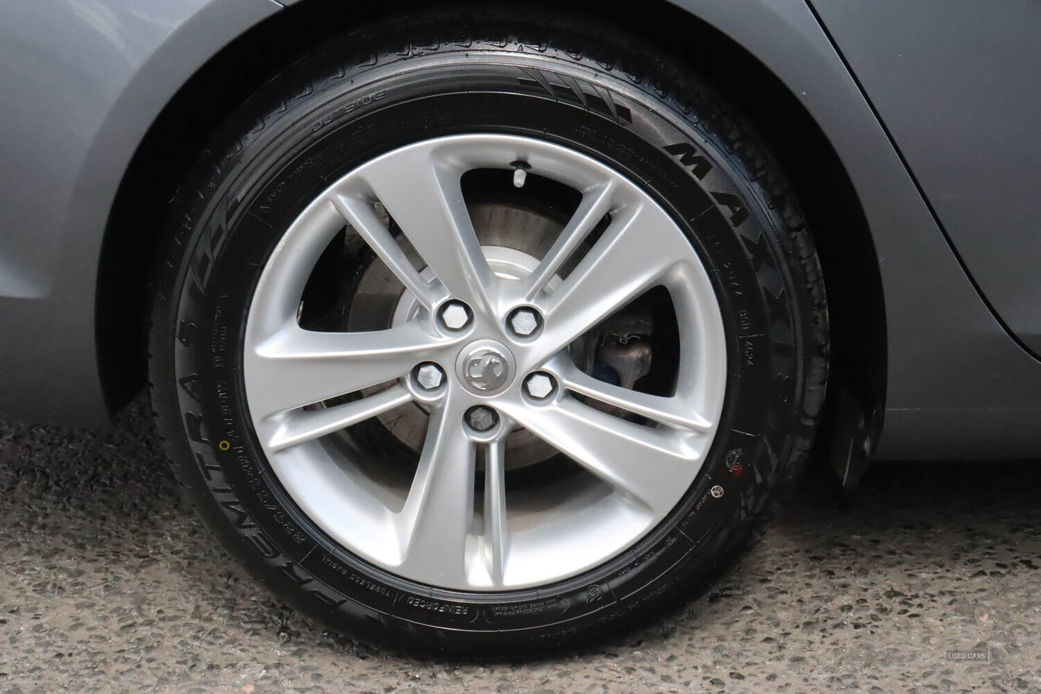 Nov 2017 Vauxhall Insignia 1.5T Tech Line Nav 5dr