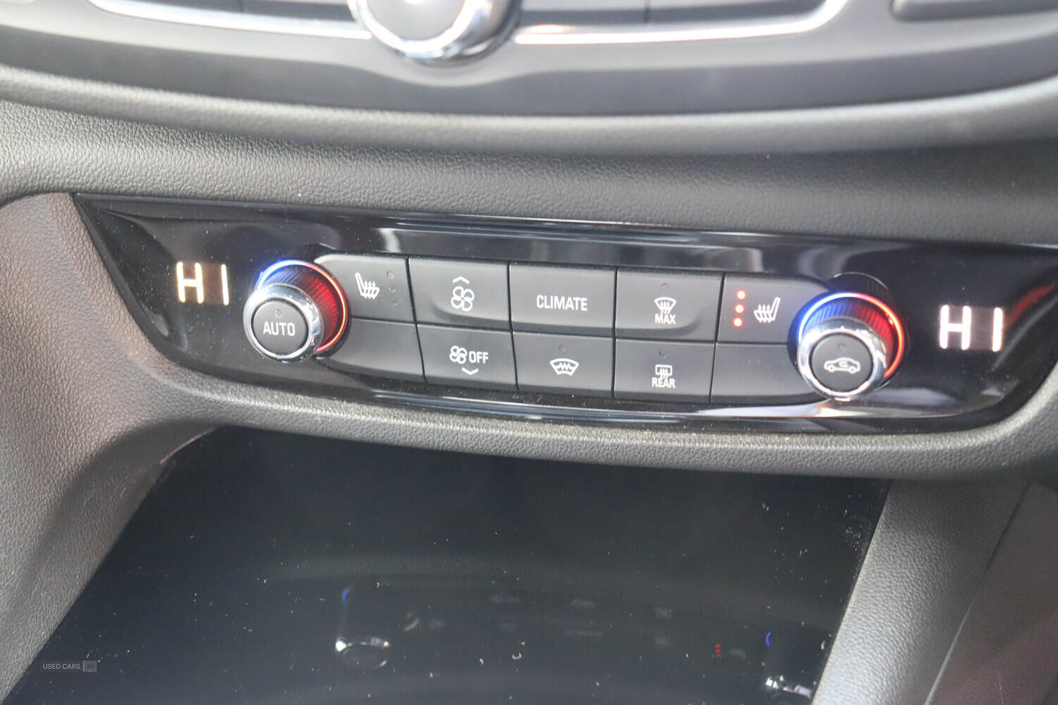 Nov 2017 Vauxhall Insignia 1.5T Tech Line Nav 5dr