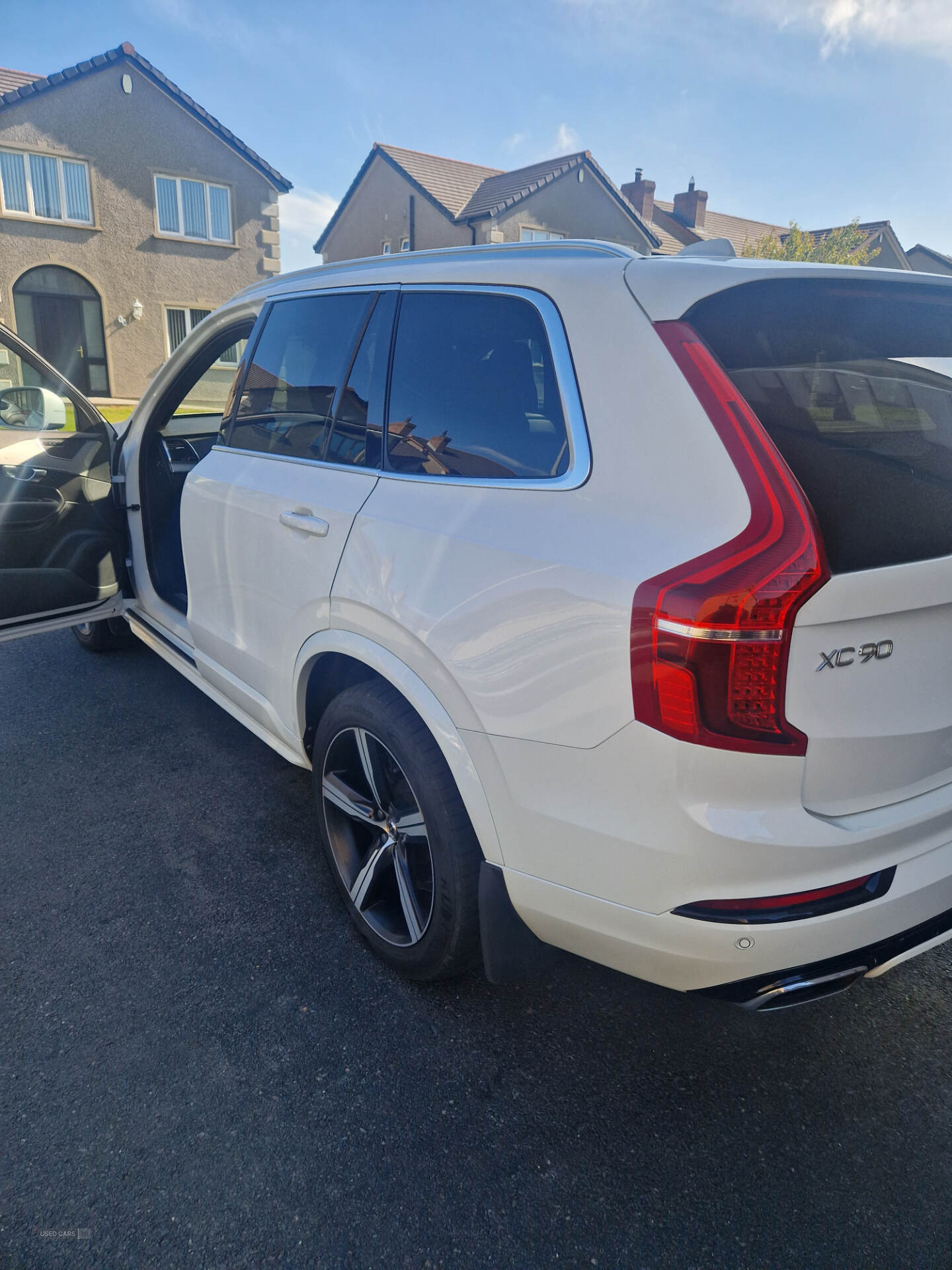 Feb 2018 Volvo XC90 2.0 D5 PowerPulse R DESIGN 5dr AWD Geartronic