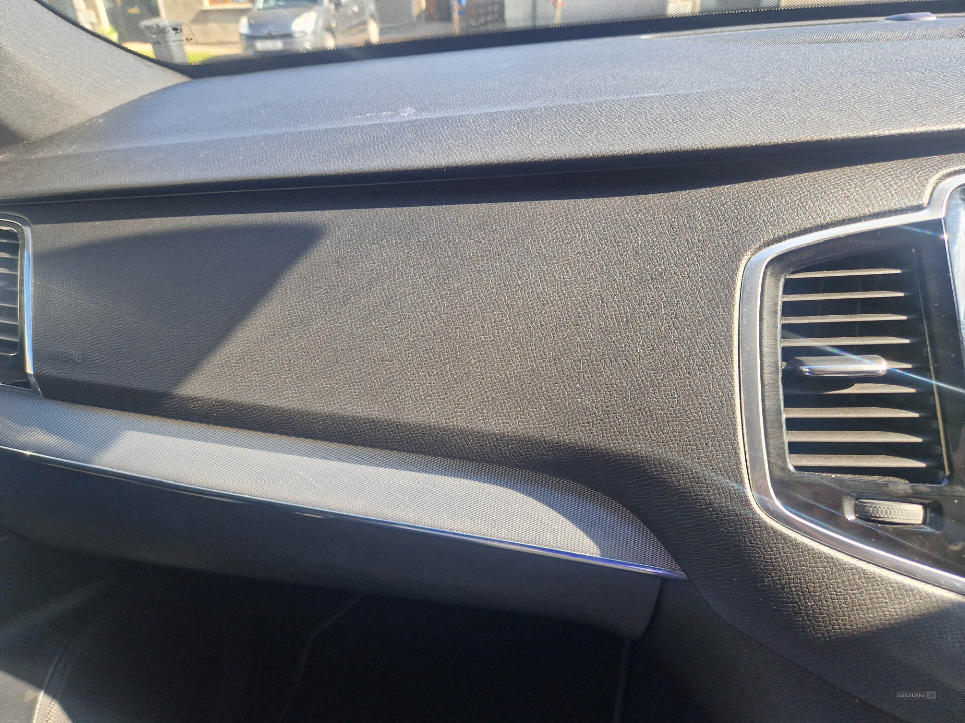 Feb 2018 Volvo XC90 2.0 D5 PowerPulse R DESIGN 5dr AWD Geartronic