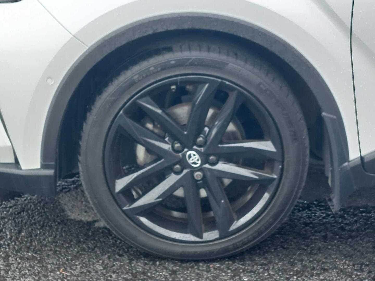 Oct 2022 Toyota C-HR 1.8 Hybrid GR Sport 5dr CVT