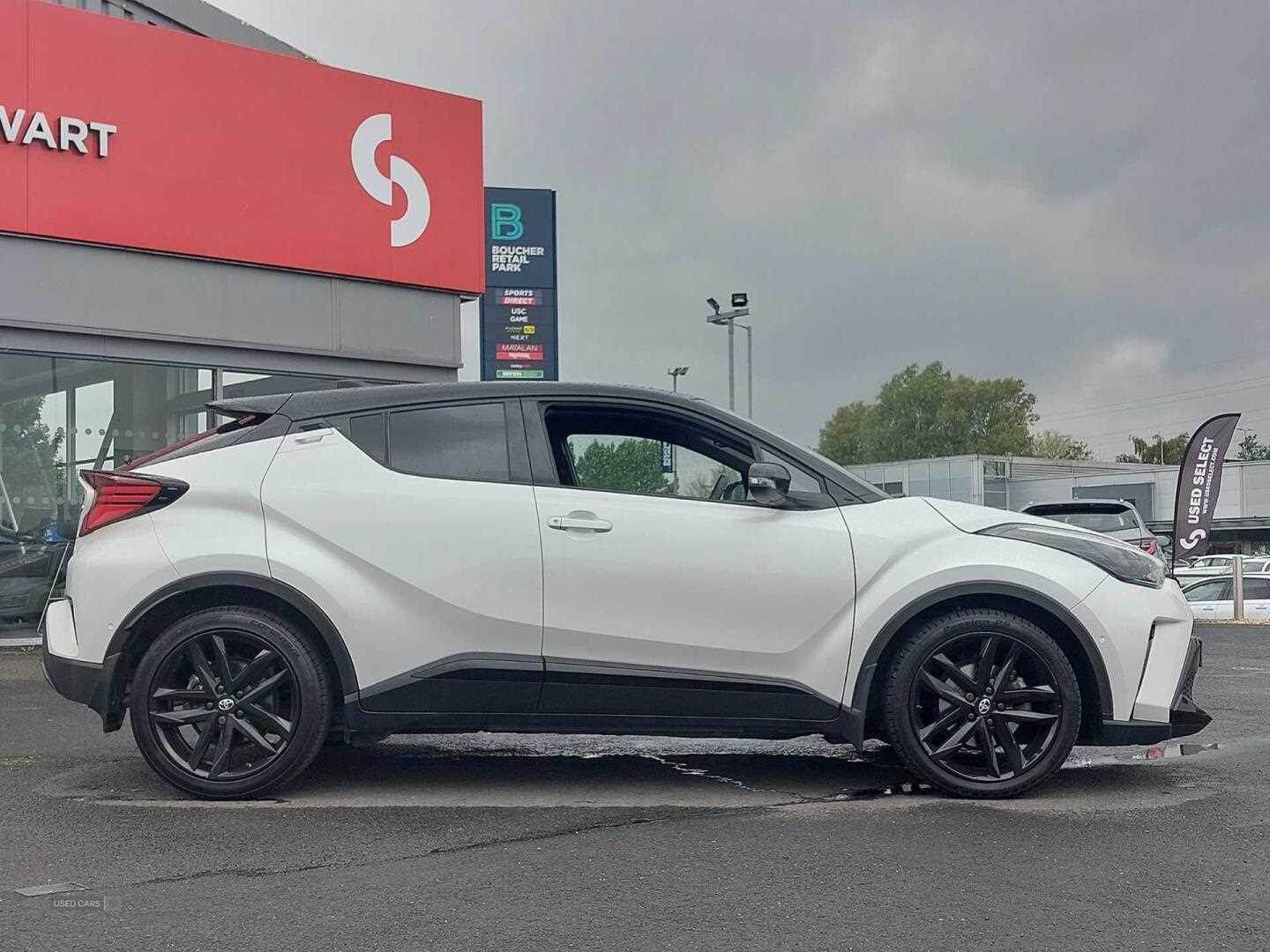 Oct 2022 Toyota C-HR 1.8 Hybrid GR Sport 5dr CVT