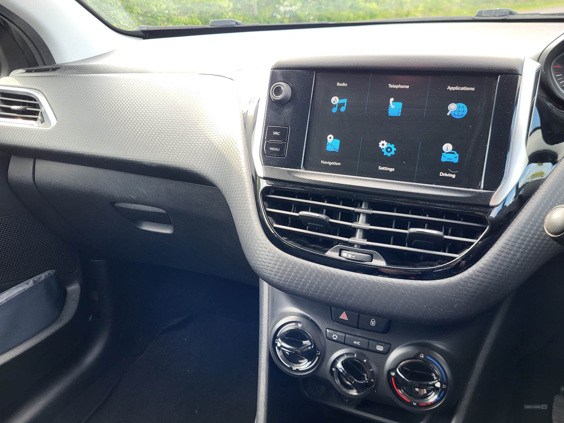 Mar 2017 Peugeot 208 1.2 PureTech 82 Allure 5dr