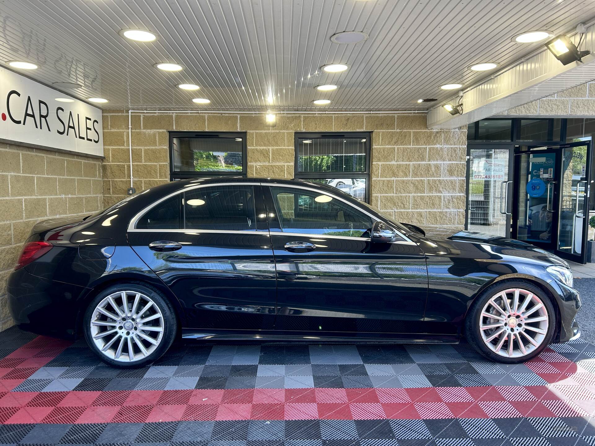 Sep 2016 Mercedes C-Class C220d AMG Line Premium 4dr Auto