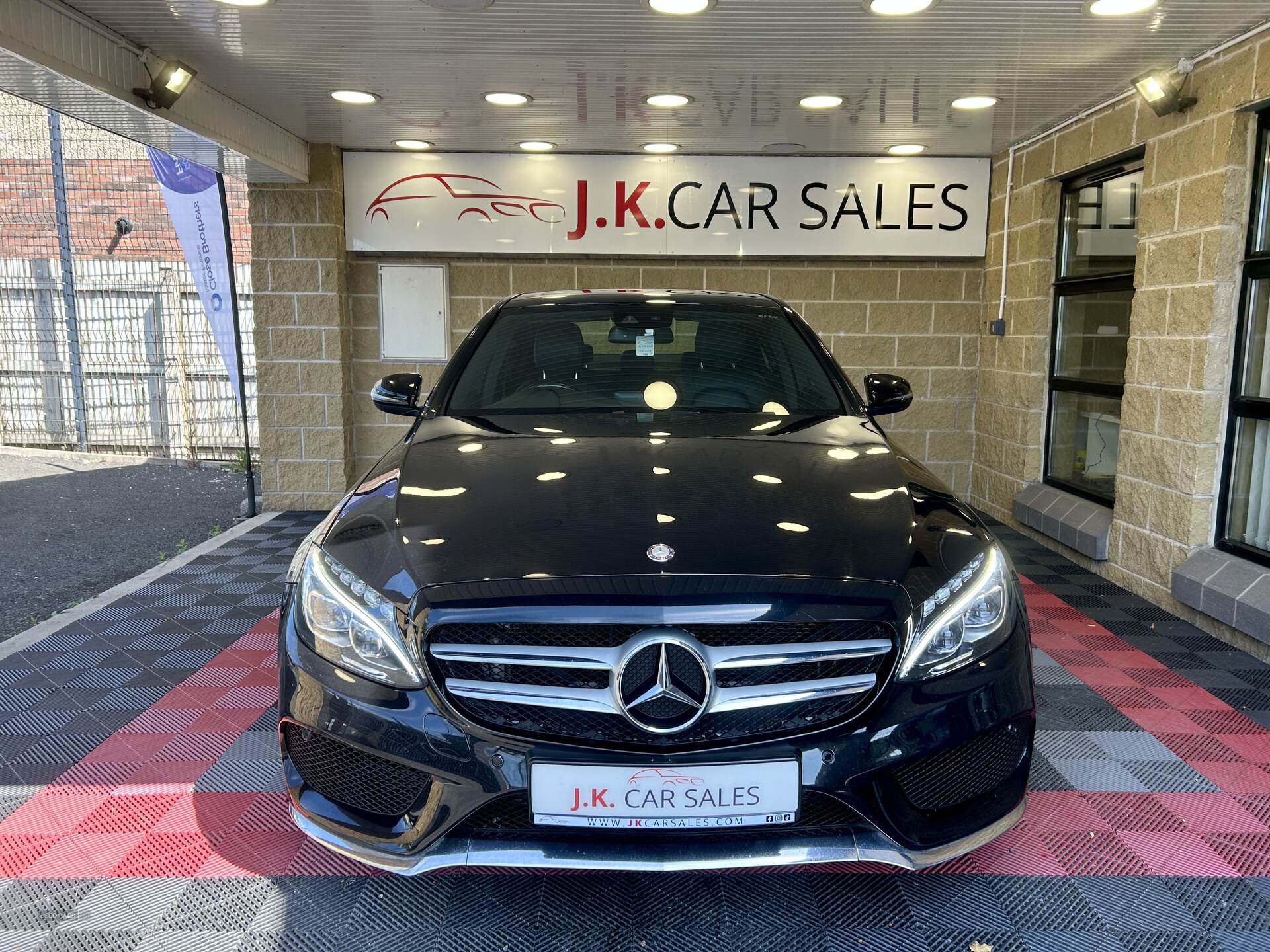 Sep 2016 Mercedes C-Class C220d AMG Line Premium 4dr Auto