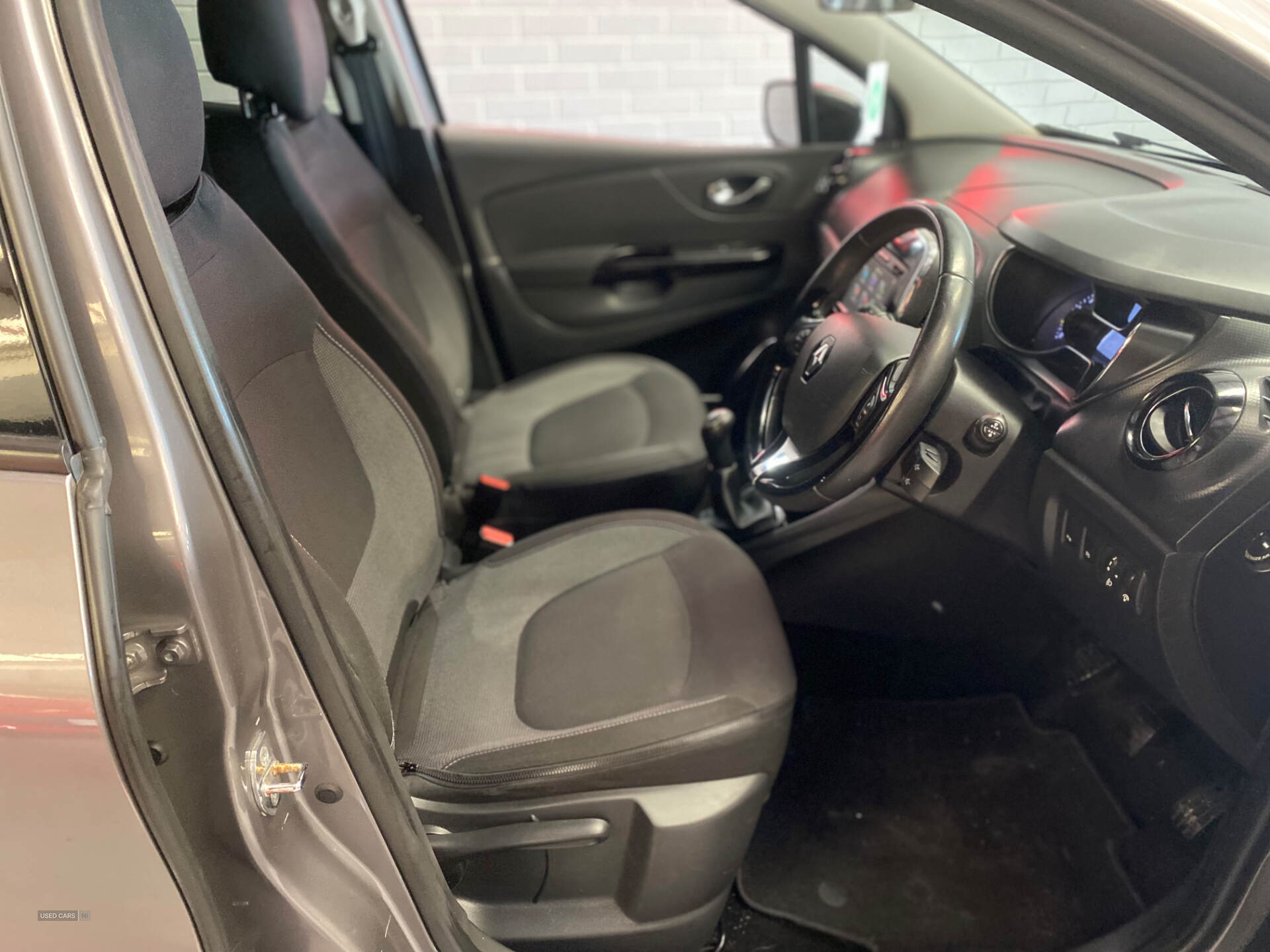 Renault Captur DIESEL HATCHBACK in Antrim