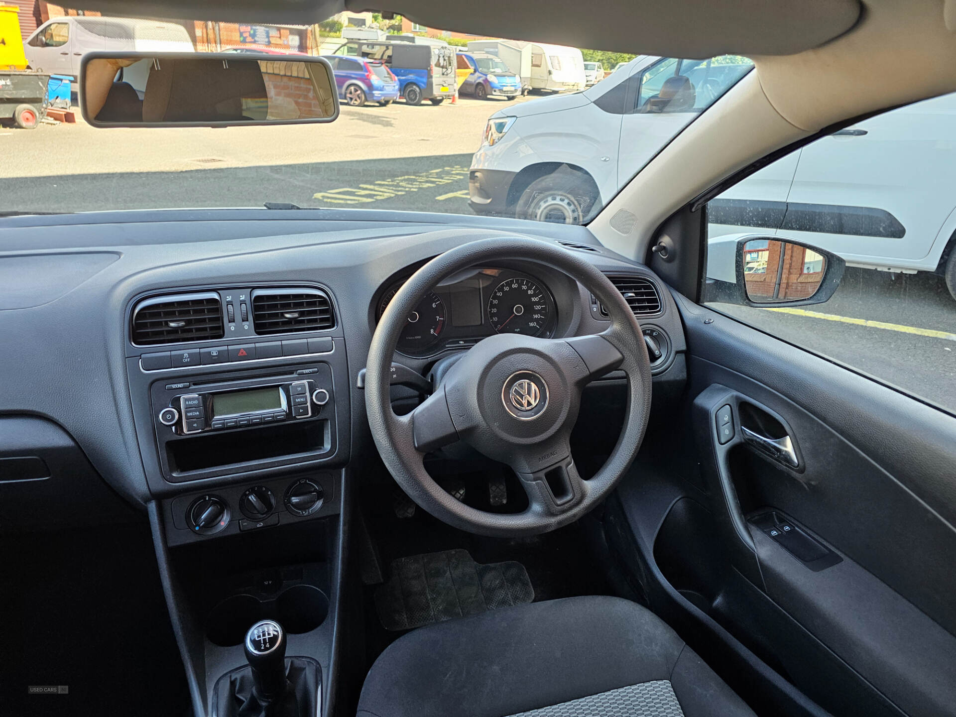 Volkswagen Polo HATCHBACK in Down