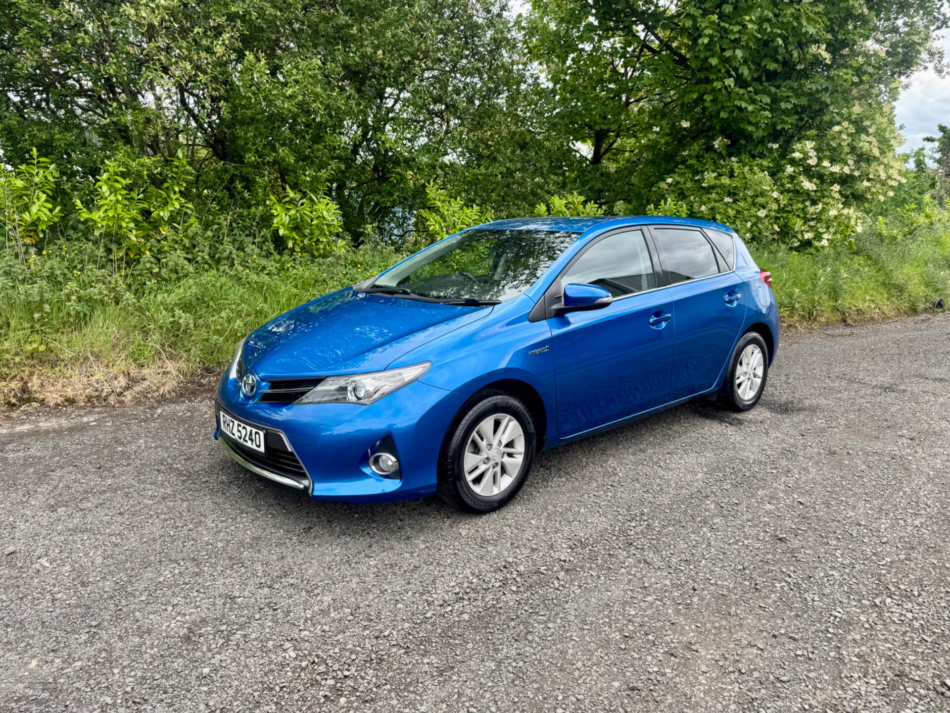 Oct 2013 Toyota Auris 1.8 VVTi Hybrid Icon 5dr CVT Auto