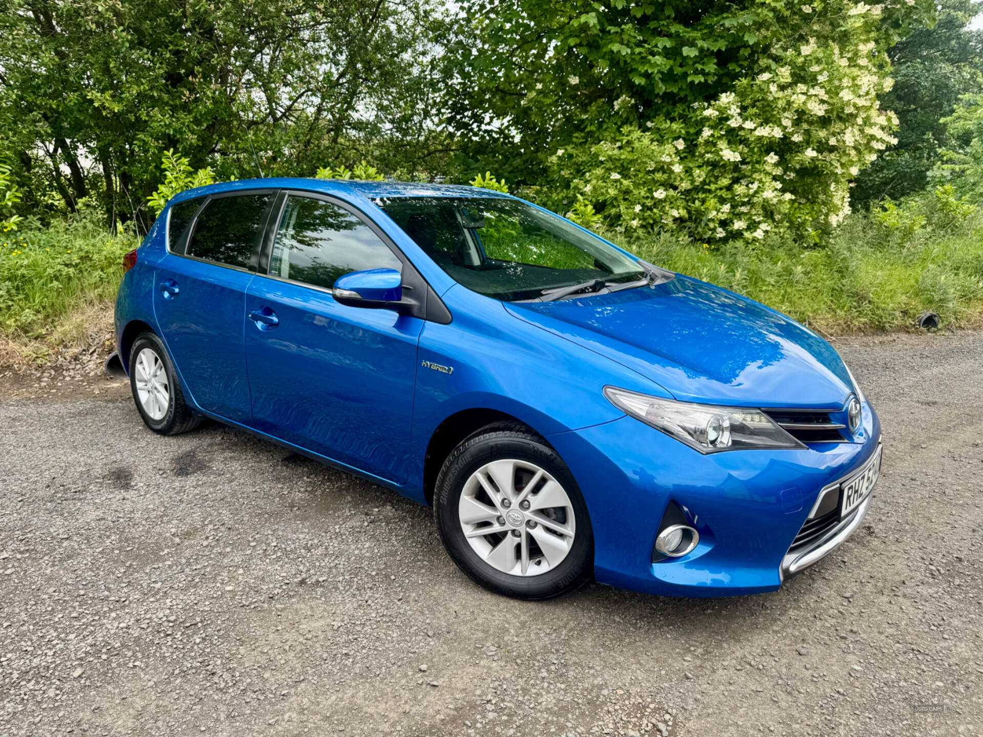 Oct 2013 Toyota Auris 1.8 VVTi Hybrid Icon 5dr CVT Auto