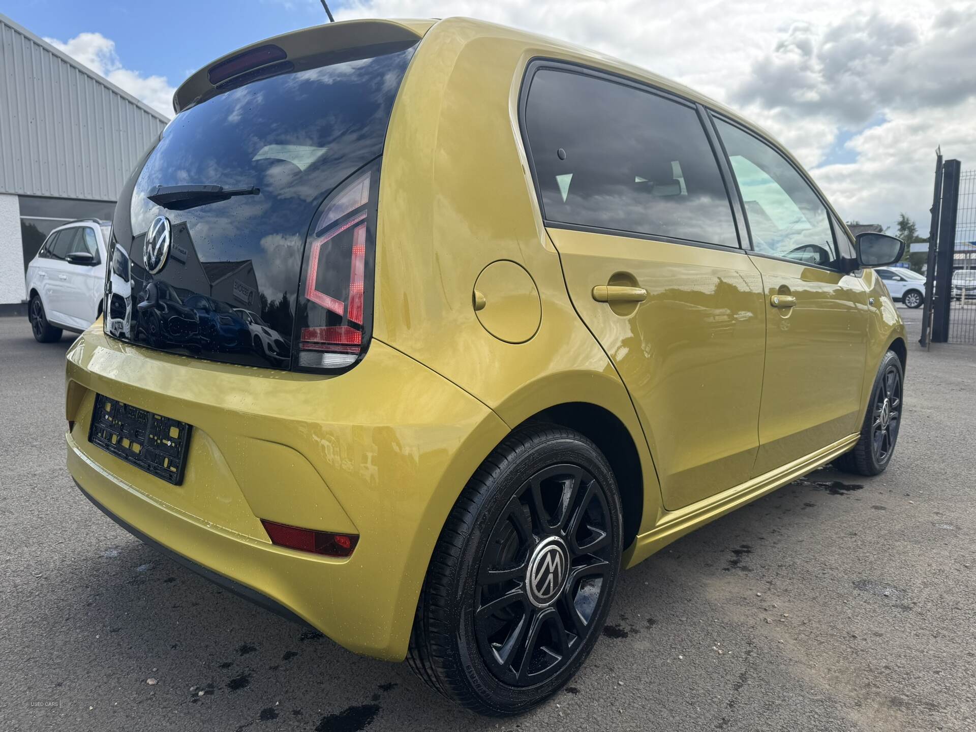 Car Thumbnail 13