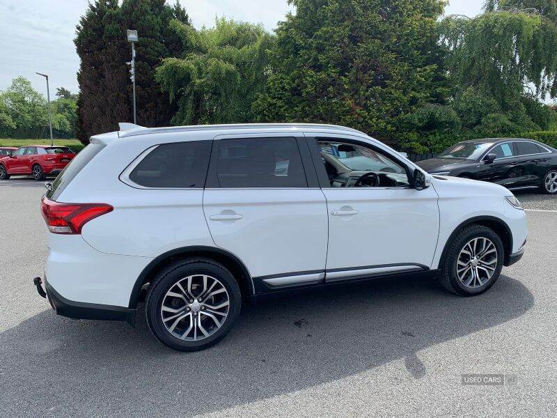 Aug 2017 Mitsubishi Outlander 2.2 DI-D 3 5dr Auto