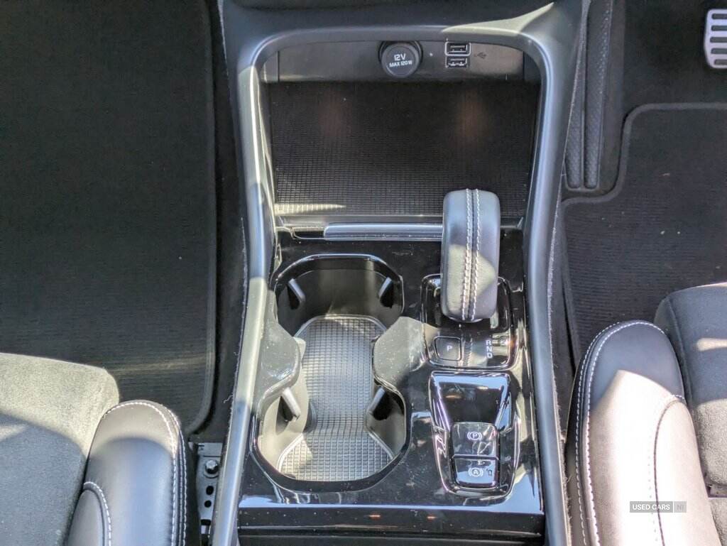 Mar 2022 Volvo XC40 1.5 T5 Recharge PHEV R DESIGN Pro 5dr Auto